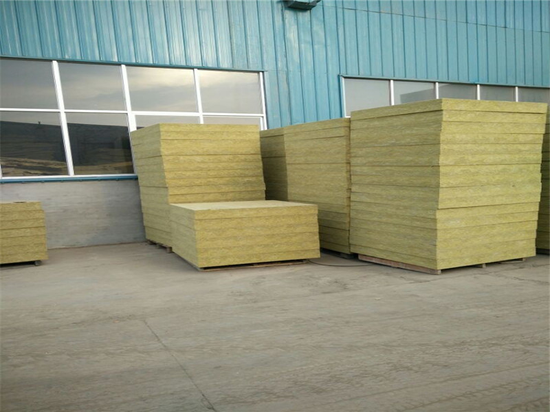 岩棉板生产过程-昊辰岩棉板厂家
